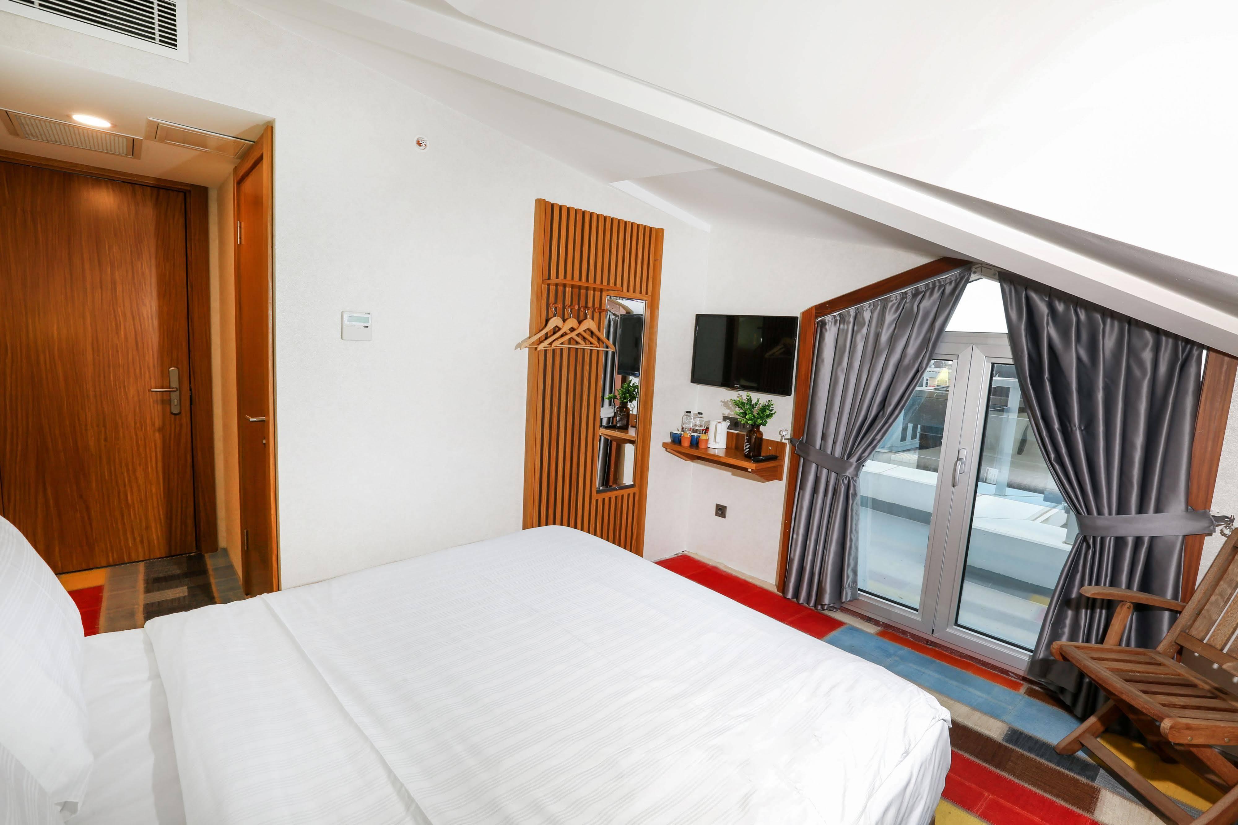 איסטמבול Discovery Hotel מראה חיצוני תמונה